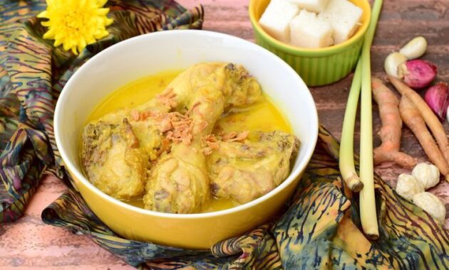 Resep Opor Ayam Kuning Spesial Lebaran