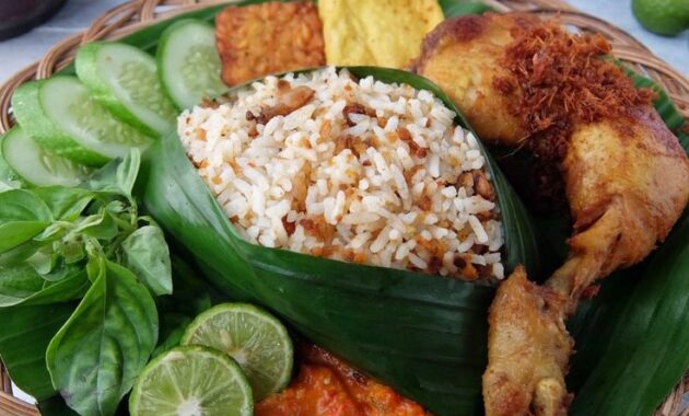 Nasi Tutug Oncom Khas Sunda